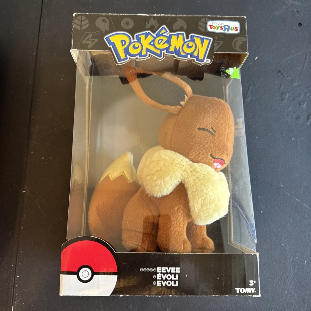 TOMY Toys R Us Exclusive Pokemon Eevee Plush